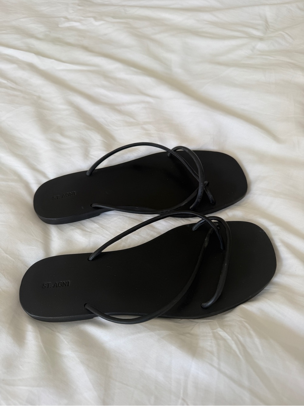 ST. AGNI Rouleau Black Minimalist Strappy Sandals - 36